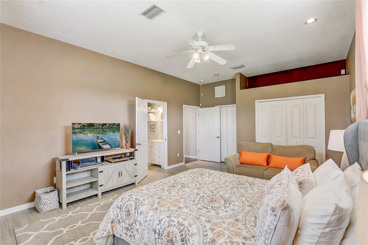 8314 Vintage Drive, Orlando, FL 32835 Photo