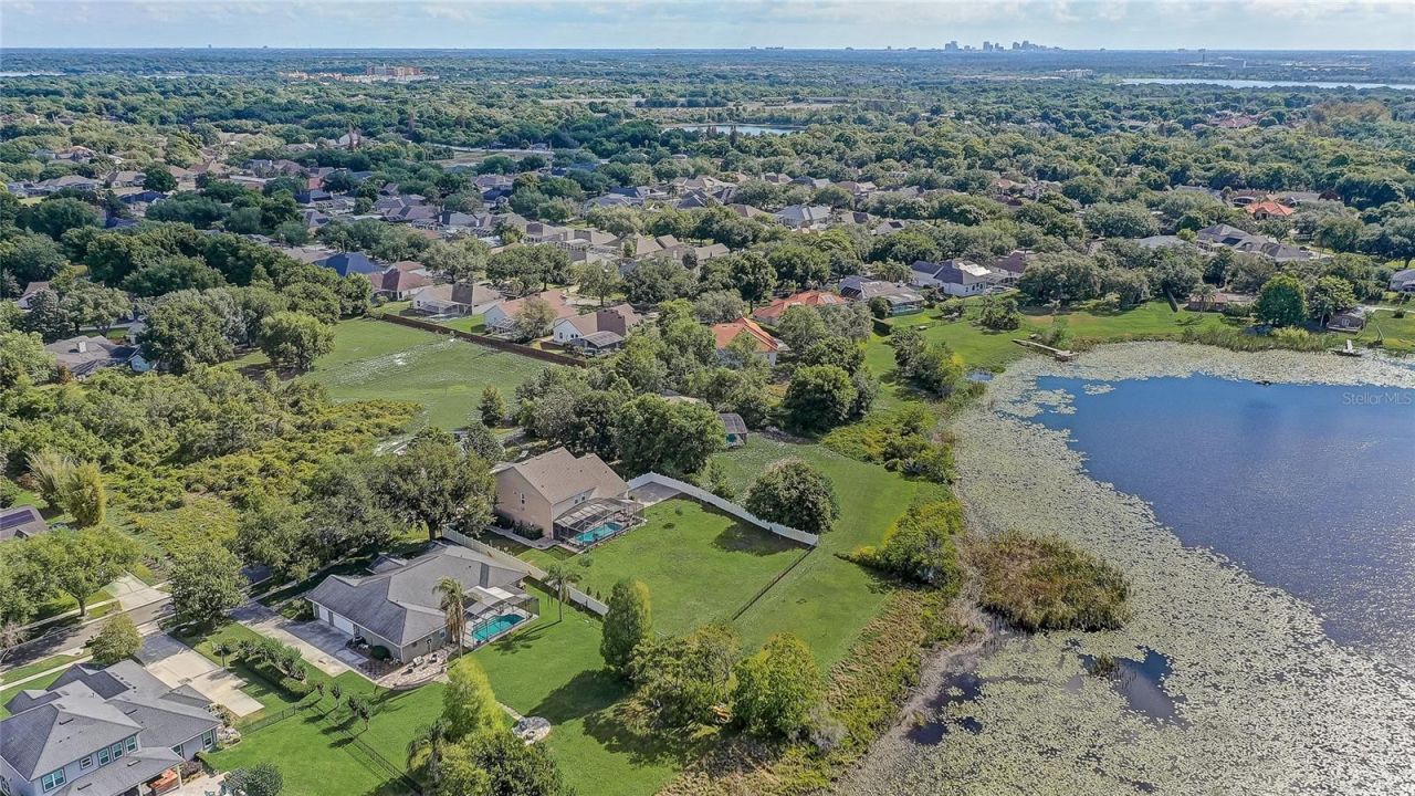 8314 Vintage Drive, Orlando, FL 32835 Photo