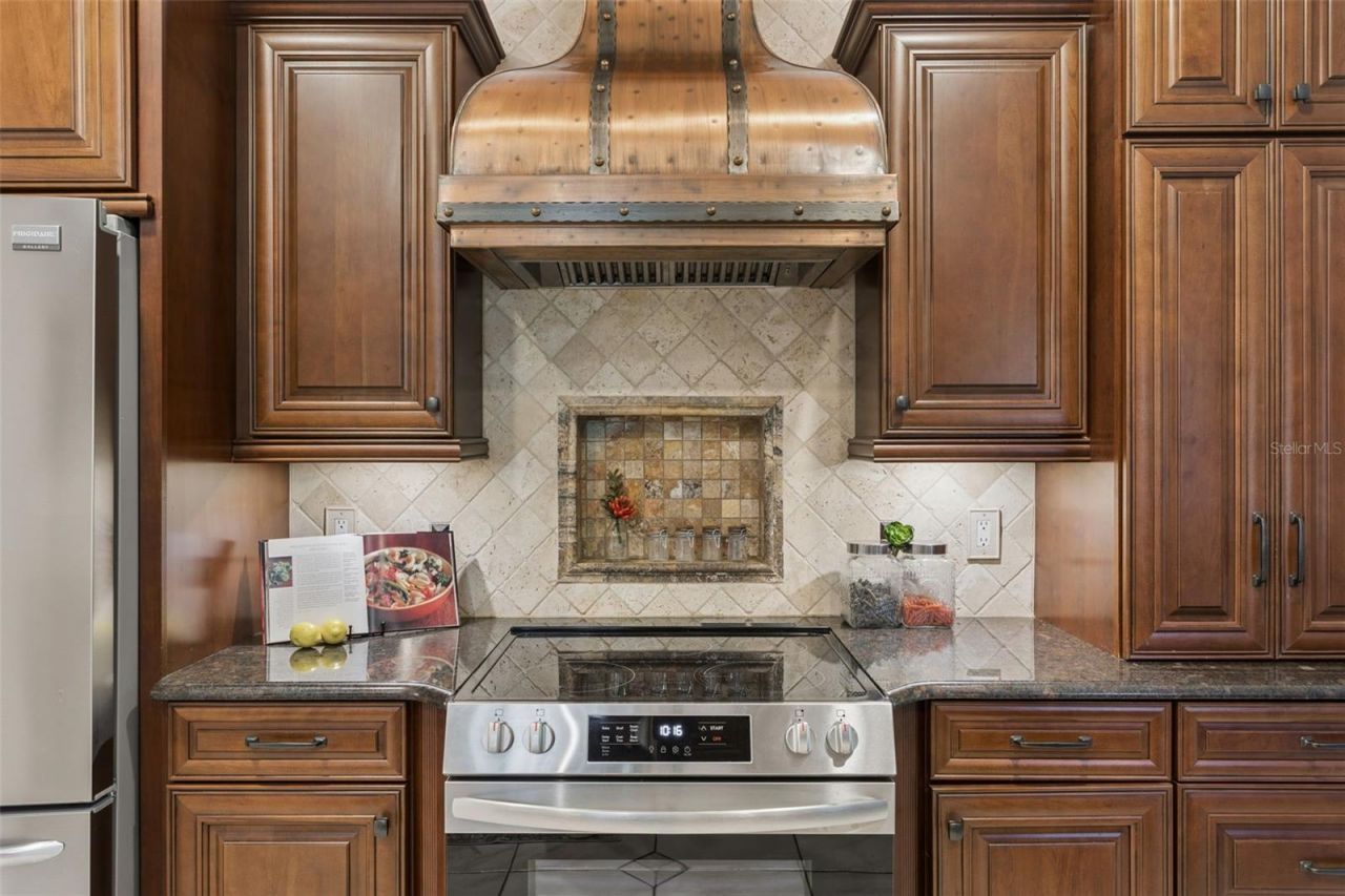 813 S West Shore Boulevard, Tampa, FL 33609 Photo