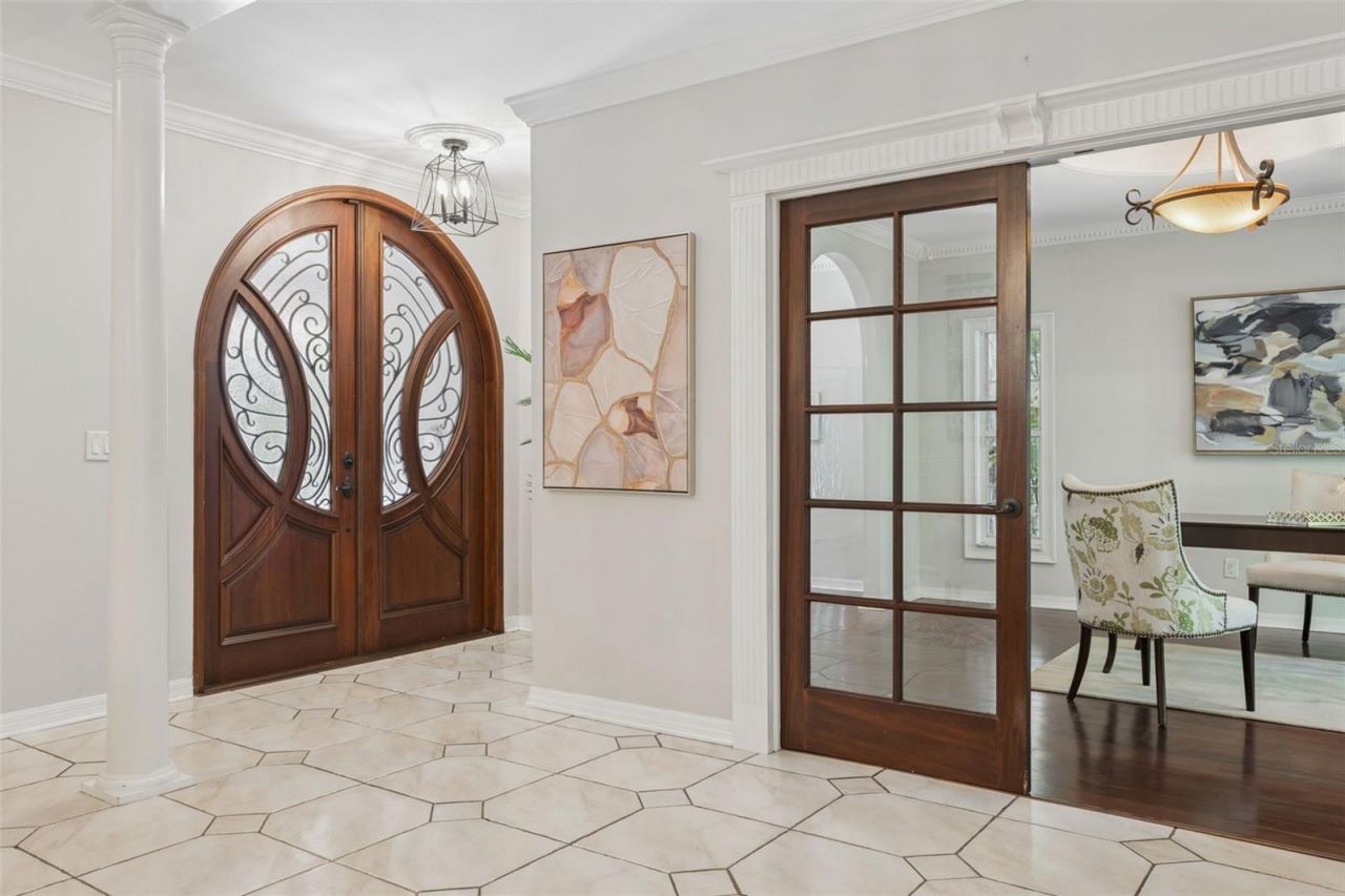 813 S West Shore Boulevard, Tampa, FL 33609 Photo