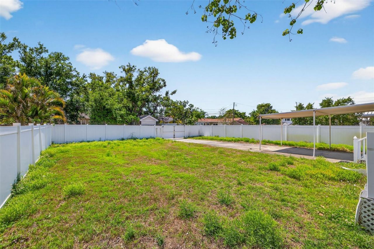 734 40th Avenue Ne, Saint Petersburg, FL 33703 Photo