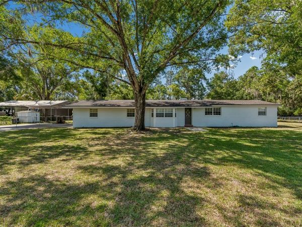 608 KRAZY LANE , LUTZ, FL 33548