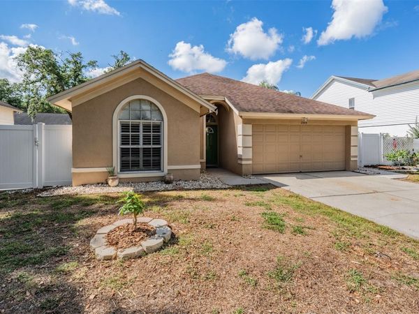2315 LYNCREST COURT , VALRICO, FL 33596