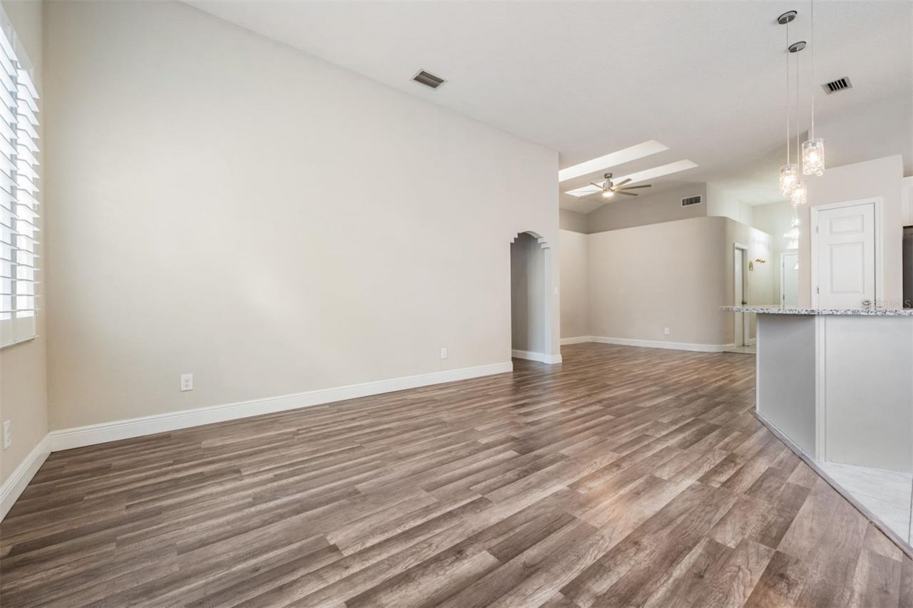 2315 Lyncrest Court , Valrico, FL 33596 Photo