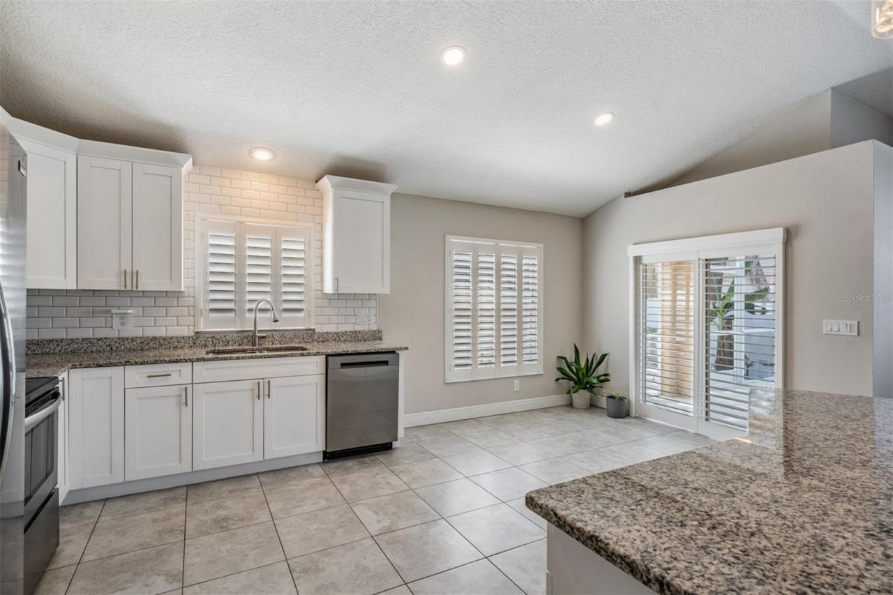 2315 Lyncrest Court , Valrico, FL 33596 Photo