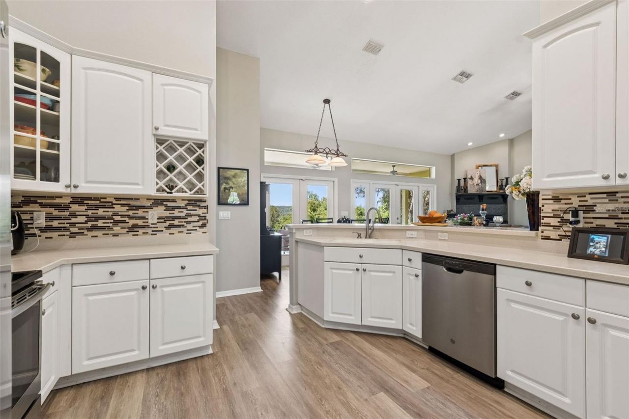 22535 Skyview Circle, Brooksville, FL 34602 Photo