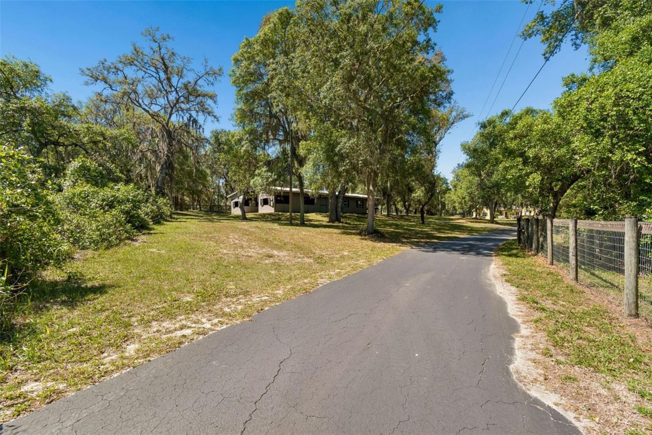 22535 Skyview Circle, Brooksville, FL 34602 Photo