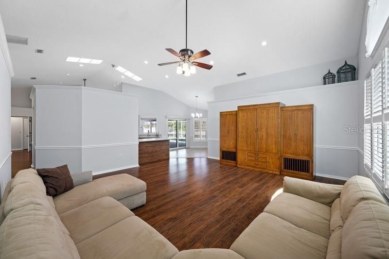 5321 Gardens Dr, Sarasota, FL 34243 Photo