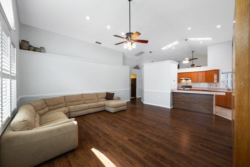 5321 Gardens Dr, Sarasota, FL 34243 Photo