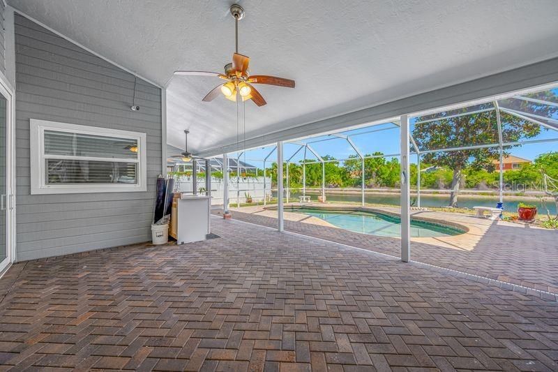 5321 Gardens Dr, Sarasota, FL 34243 Photo