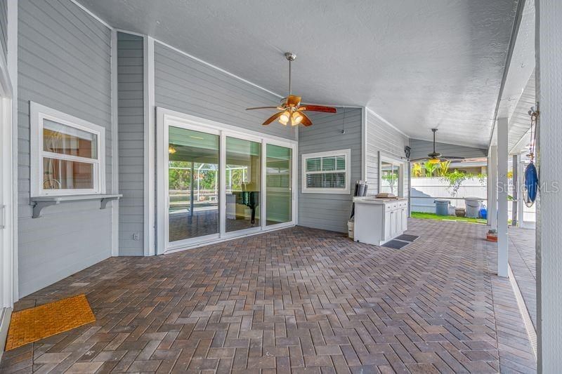 5321 Gardens Dr , Sarasota, FL 34243 Photo