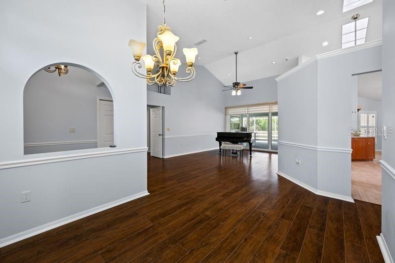 5321 Gardens Dr , Sarasota, FL 34243 Photo