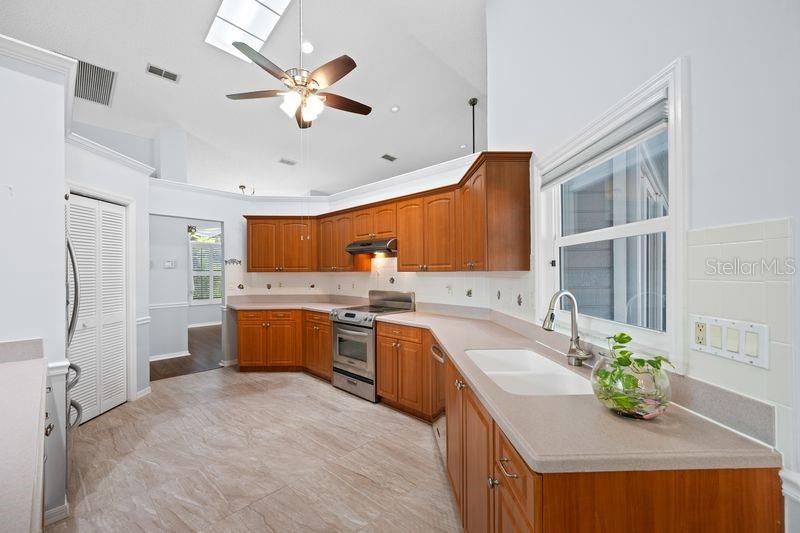 5321 Gardens Dr , Sarasota, FL 34243 Photo