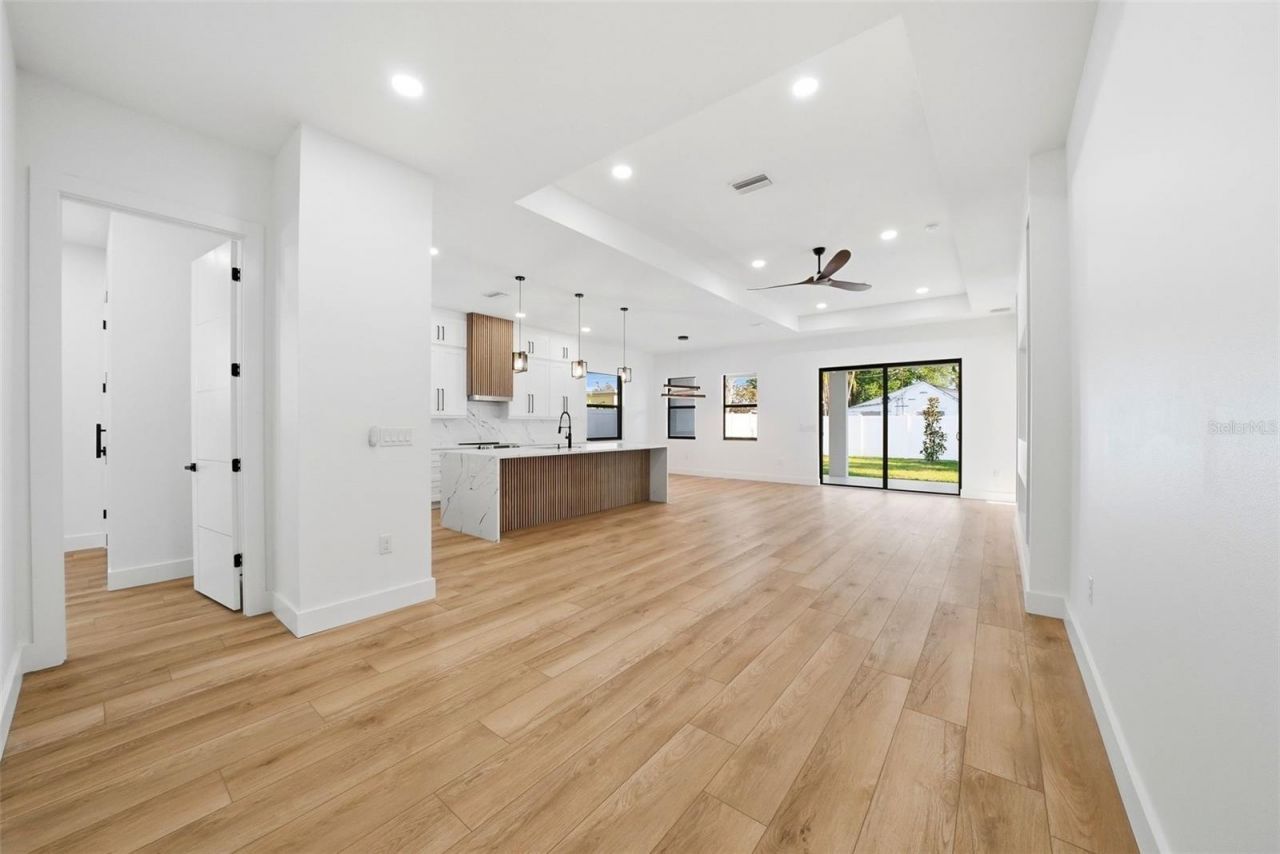 3325 55 Avenue N, Saint Petersburg, FL 33714 Photo