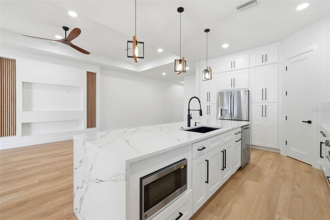 3325 55 Avenue N, Saint Petersburg, FL 33714 Photo