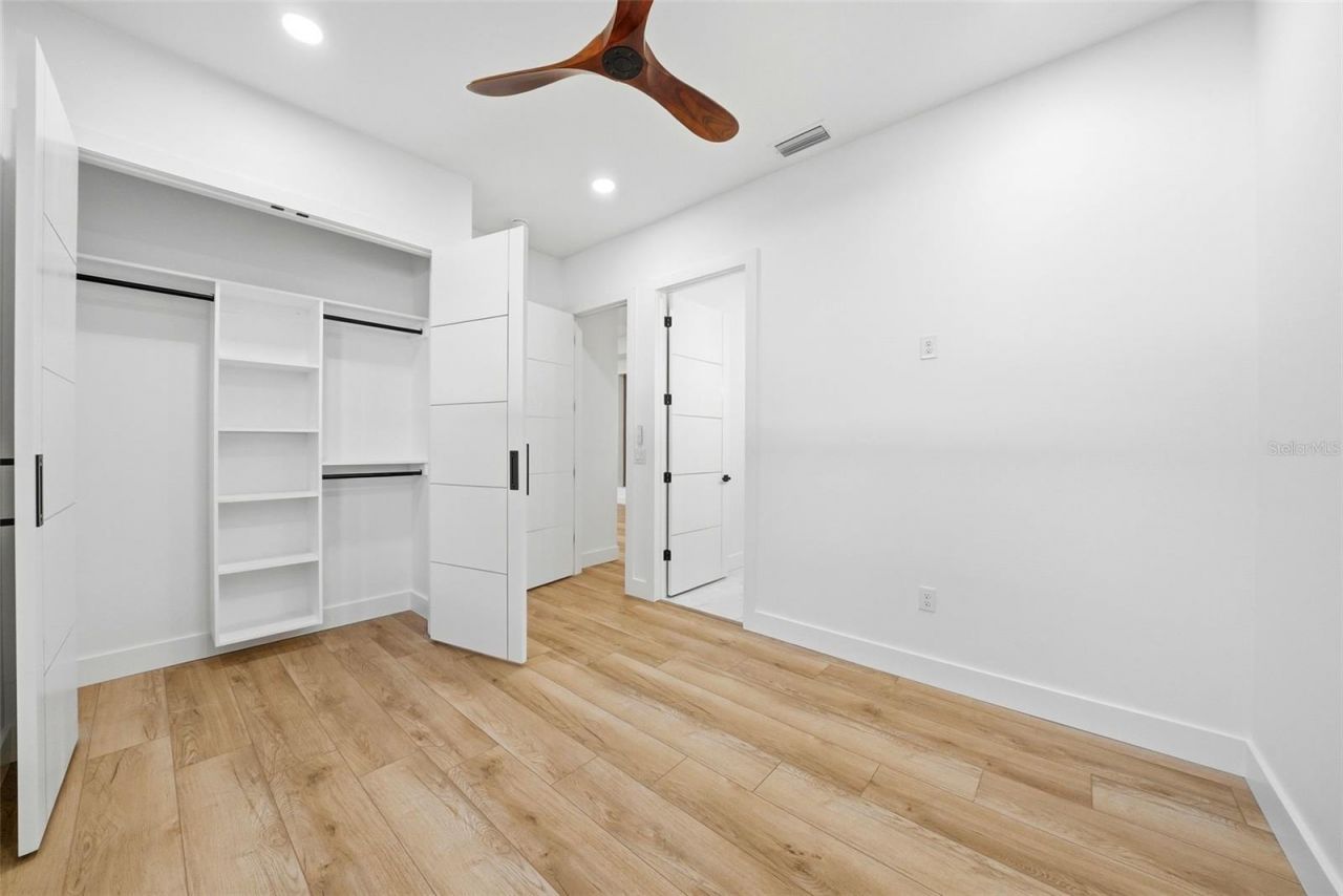 3325 55 Avenue N, Saint Petersburg, FL 33714 Photo