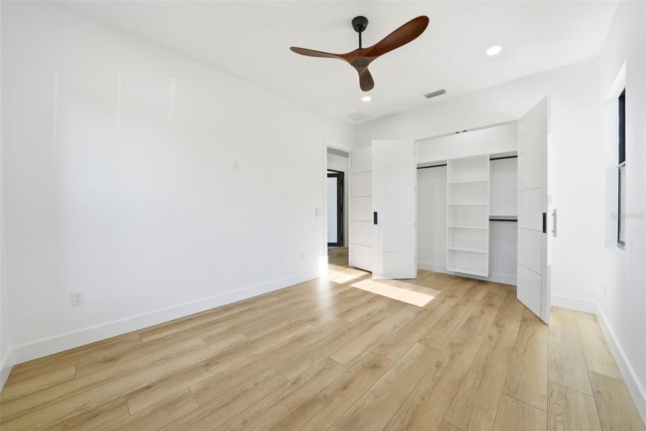 3325 55 Avenue N, Saint Petersburg, FL 33714 Photo