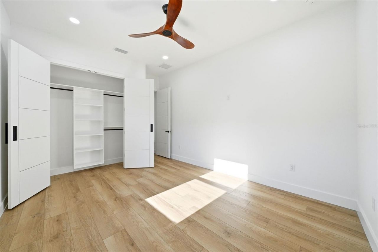 3325 55 Avenue N, Saint Petersburg, FL 33714 Photo