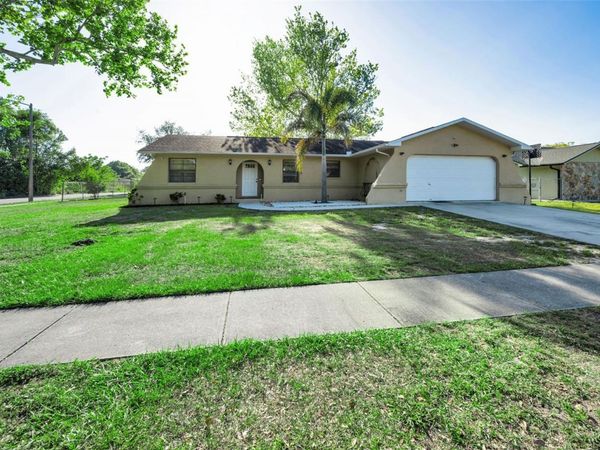 3011 SHADOW OAKS DRIVE , HOLIDAY, FL 34690