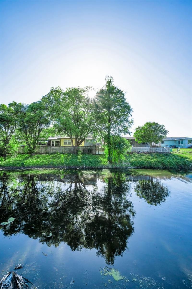 3011 Shadow Oaks Drive, Holiday, FL 34690 Photo