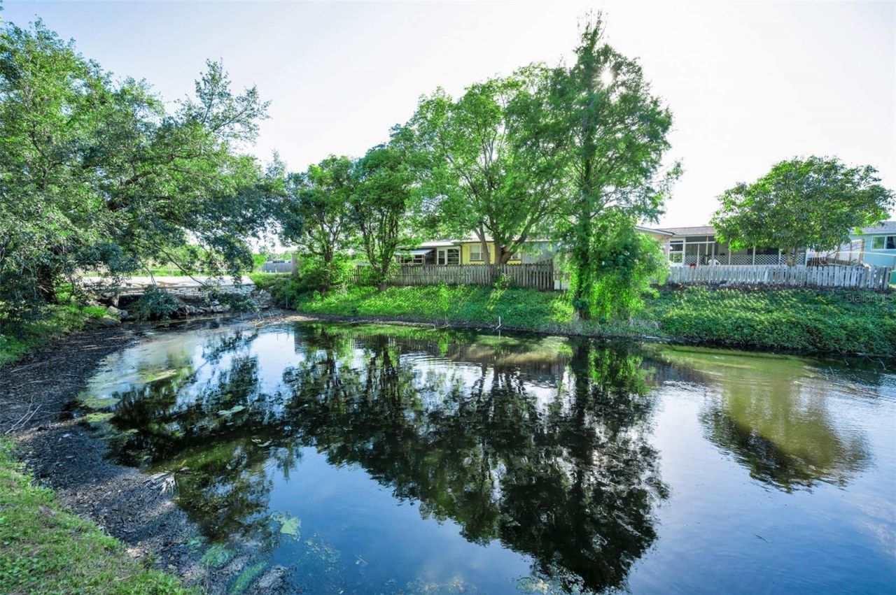3011 Shadow Oaks Drive, Holiday, FL 34690 Photo