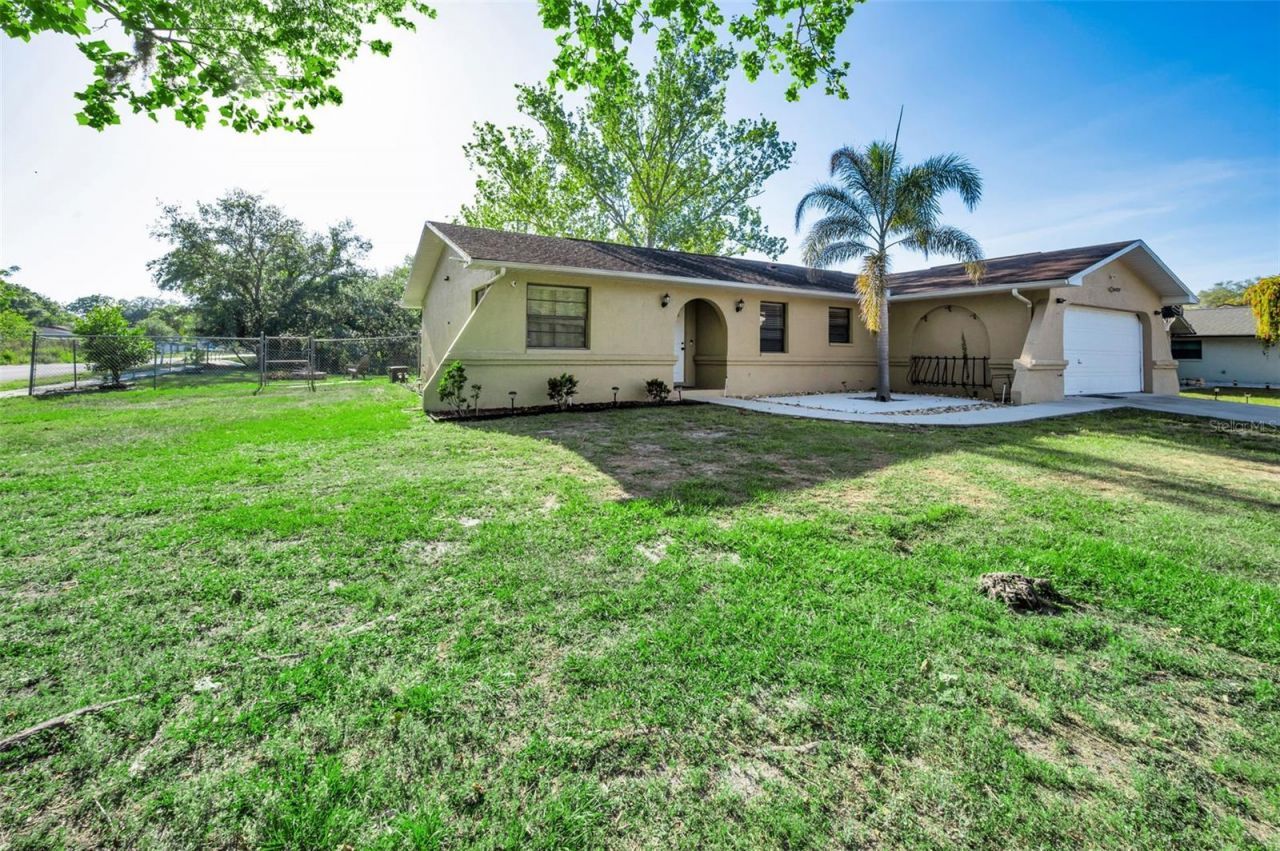 3011 Shadow Oaks Drive, Holiday, FL 34690 Photo