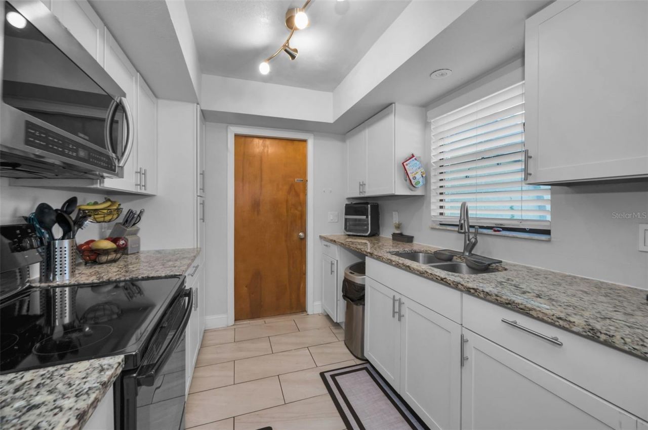 3011 Shadow Oaks Drive, Holiday, FL 34690 Photo