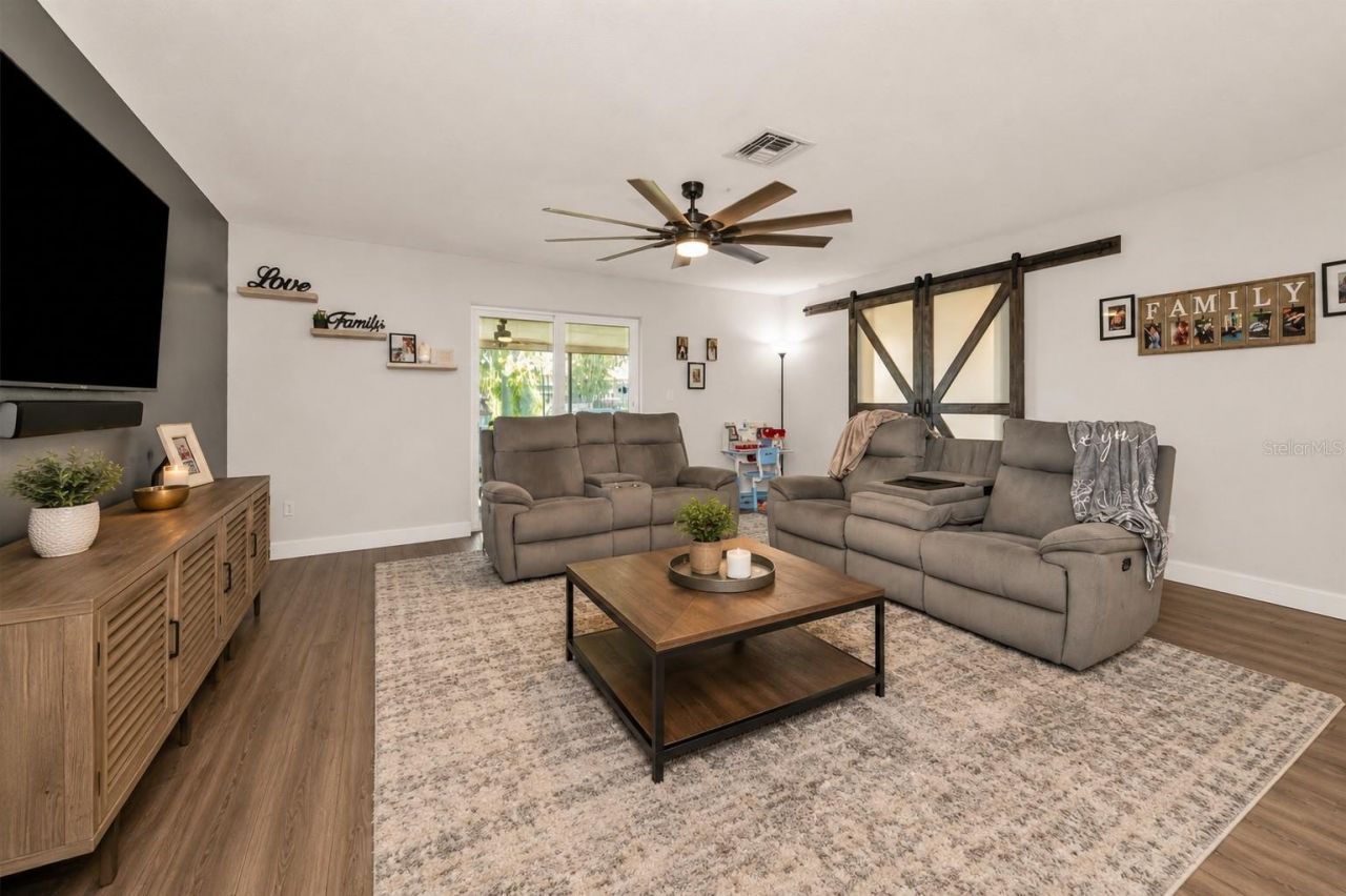 3011 Shadow Oaks Drive, Holiday, FL 34690 Photo