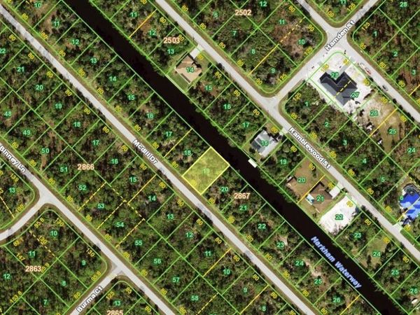 440 MCDILL DRIVE , PORT CHARLOTTE, FL 33953