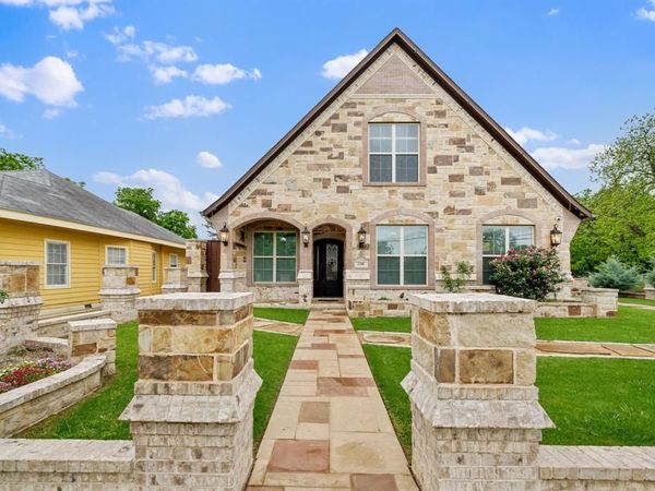 2104 Wellington Street, Greenville, TX 75401