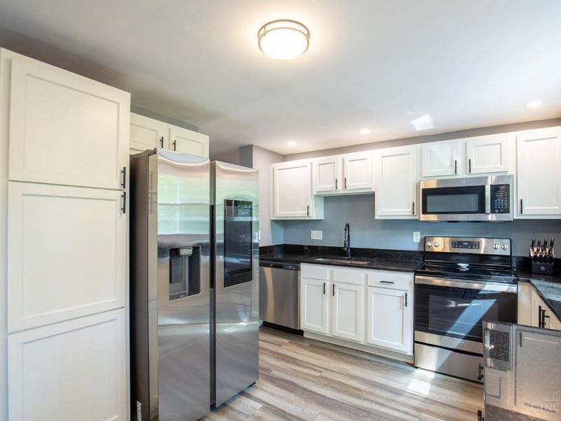 6026 Squirehill Court, Anderson Twp, OH 45230 Photo 10