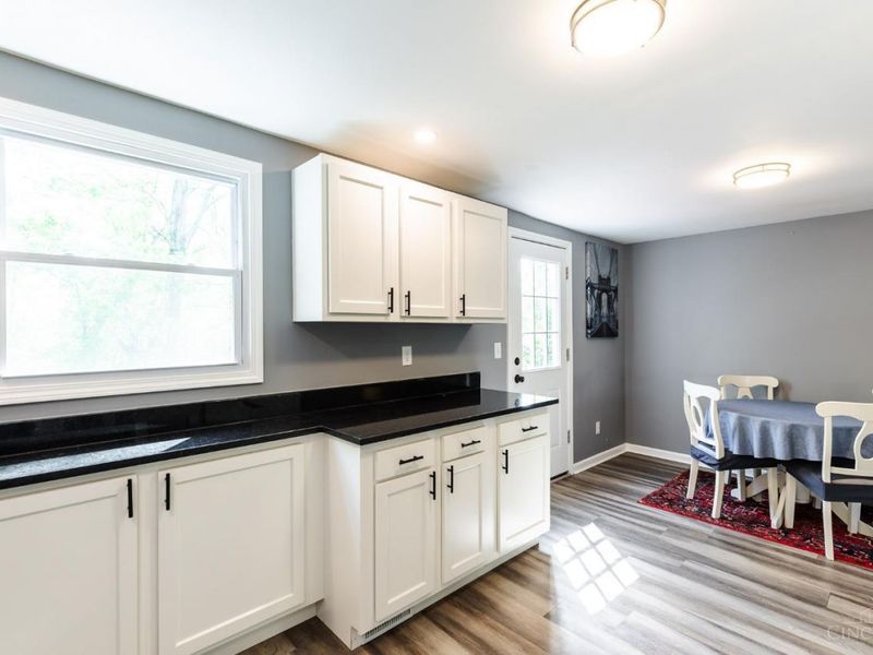 6026 Squirehill Court, Anderson Twp, OH 45230 Photo 11