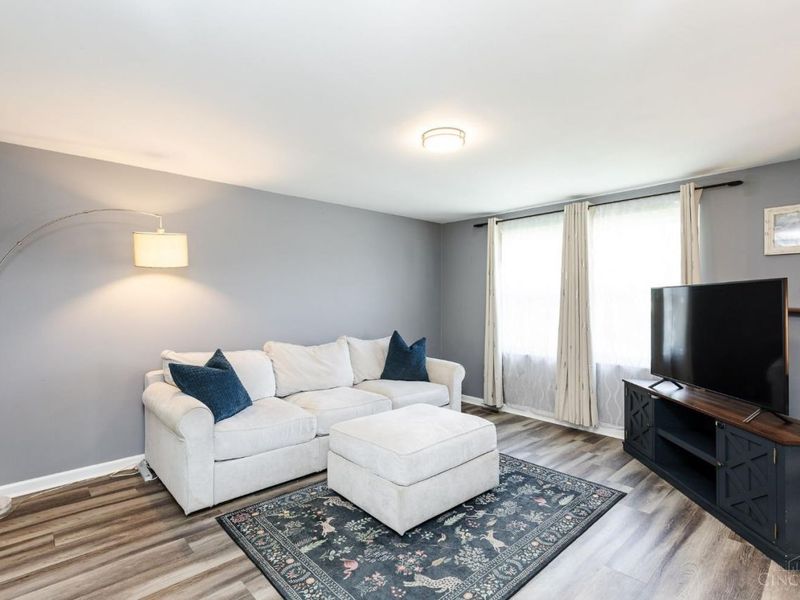 6026 Squirehill Court, Anderson Twp, OH 45230 Photo 4