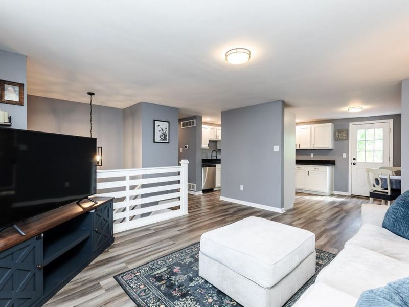 6026 Squirehill Court, Anderson Twp, OH 45230 Photo 5