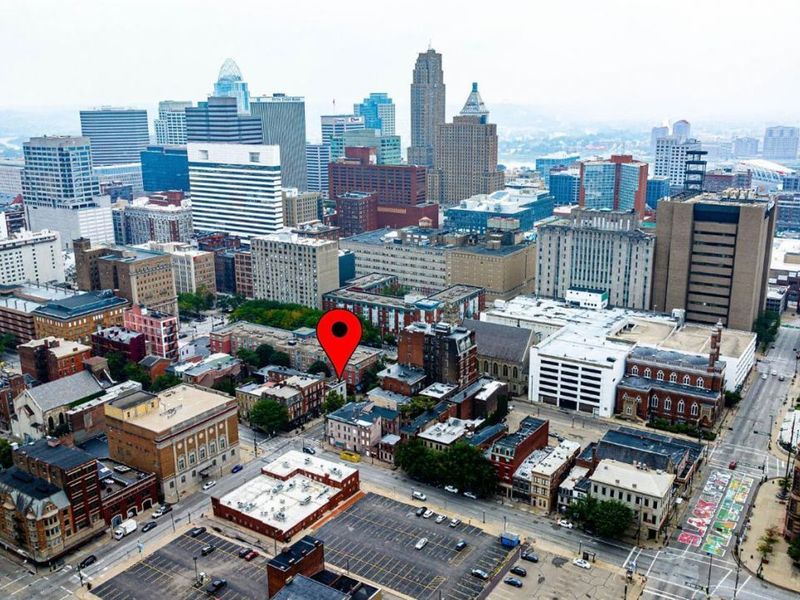 808 Elm Street, Unit 2C, Cincinnati, OH 45202 Photo 3