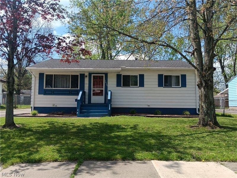 1415 Southern Boulevard NW, Warren, OH 44485 Photo 1