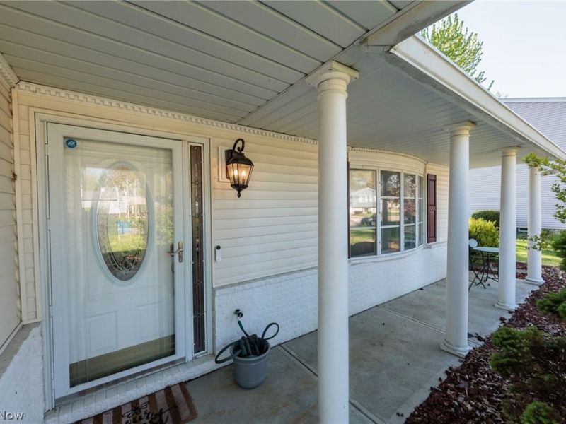 4817 Edgewood Drive, Lorain, OH 44053 Photo 4