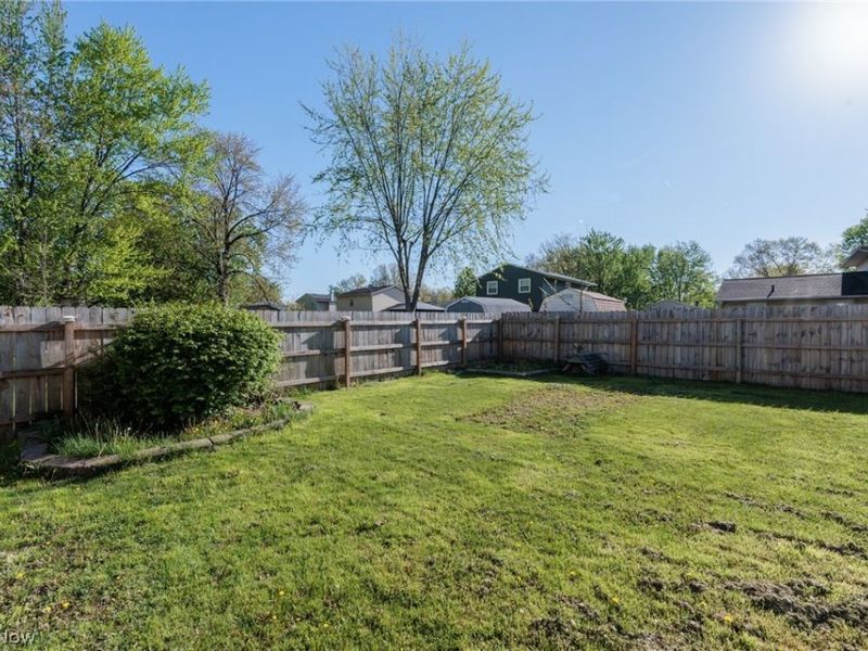 4817 Edgewood Drive, Lorain, OH 44053 Photo 42