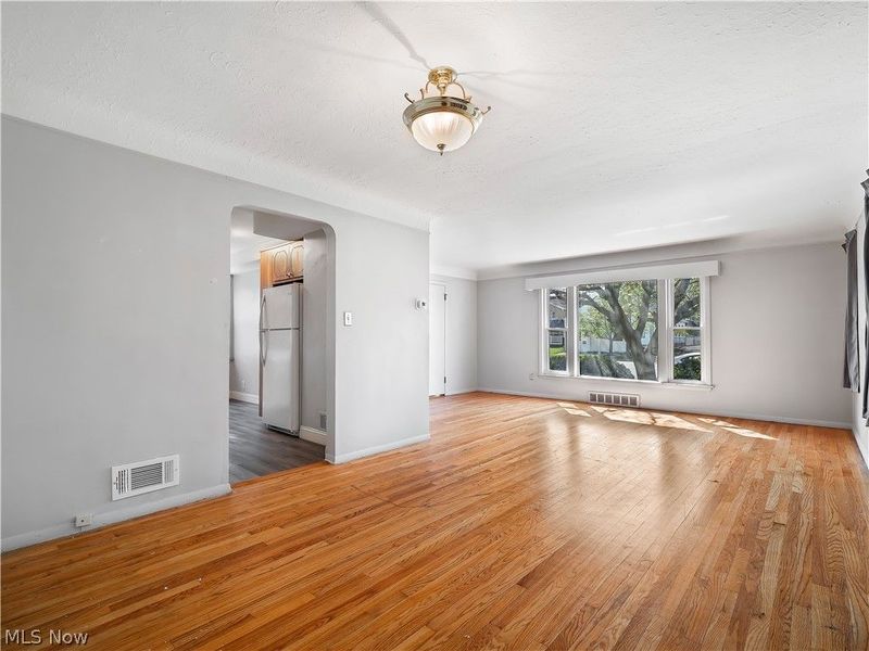 5991 Ridge Road, Parma, OH 44129 Photo 12