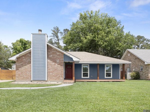 1503 Weeping Willow Dr, Denham Springs, LA 70726