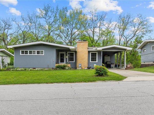 1014 Anderson Street, Warrensburg, MO 64093