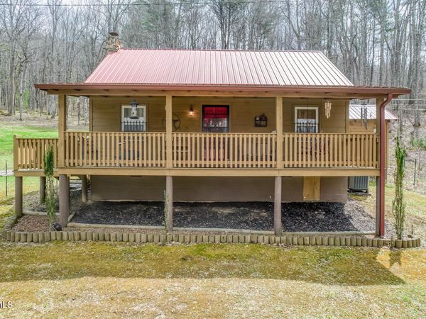 501 Two Branch Lane, Mountain City, TN 37683