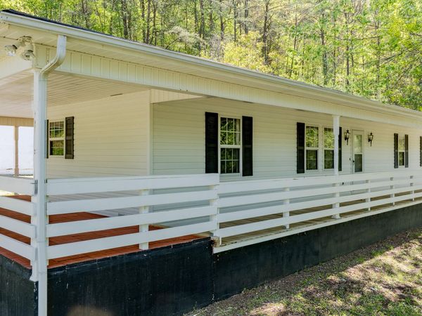 960 North Central Avenue, Church Hill, TN 37642