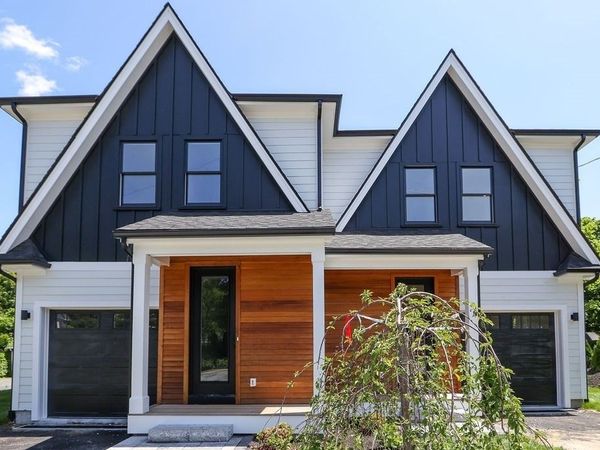 122 Cabot St, Unit 122, Newton, MA 02458