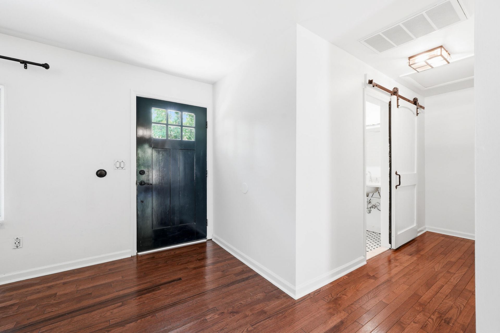 108 Shepard Street Photo 11
