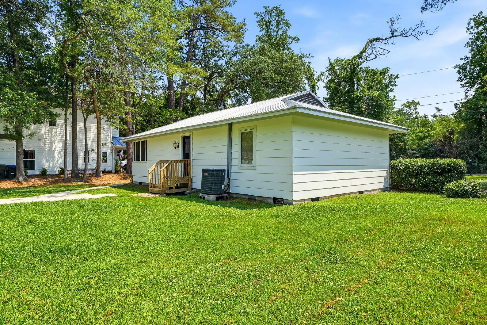 108 Shepard Street Photo 23