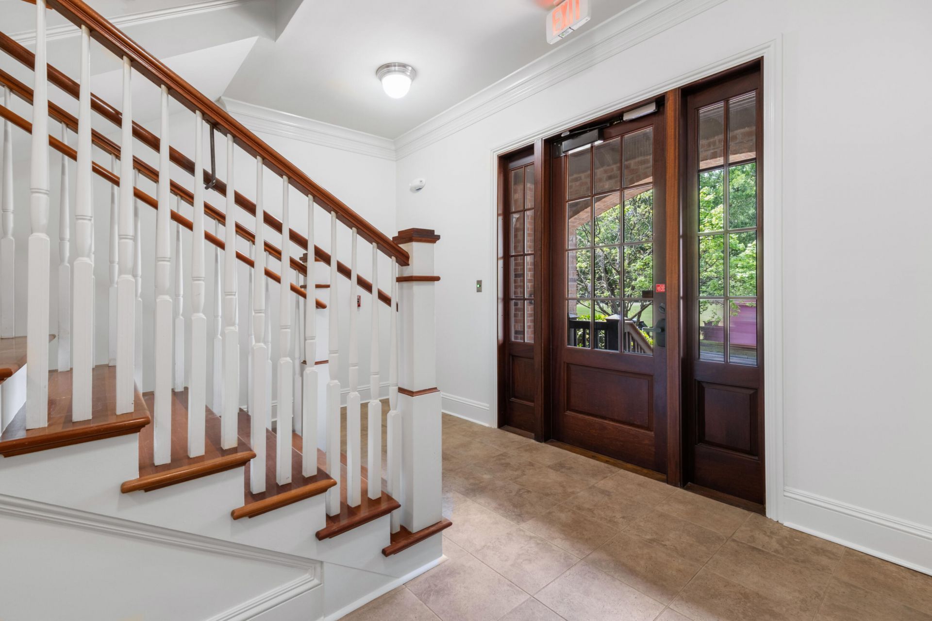 250 Island Park Drive Photo 5