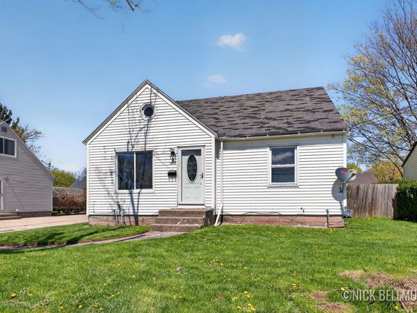 1049 Buckingham Street SW, Wyoming, MI 49509