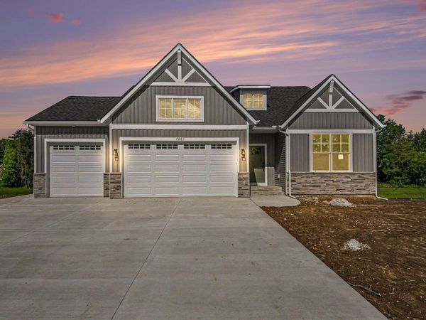 7681 Clementine Avenue, Byron Center, MI 49315
