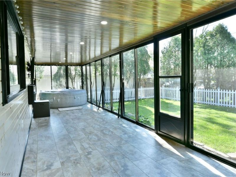 3210 Halsey Drive NE, Warren, OH 44483 Photo 24